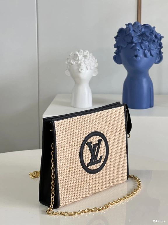 LOUIS TOILETRY ON POUCH CHAIN VUITTON 0726
